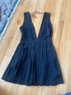 Zara Women's Black Plunging V-Neck Pleated Dress